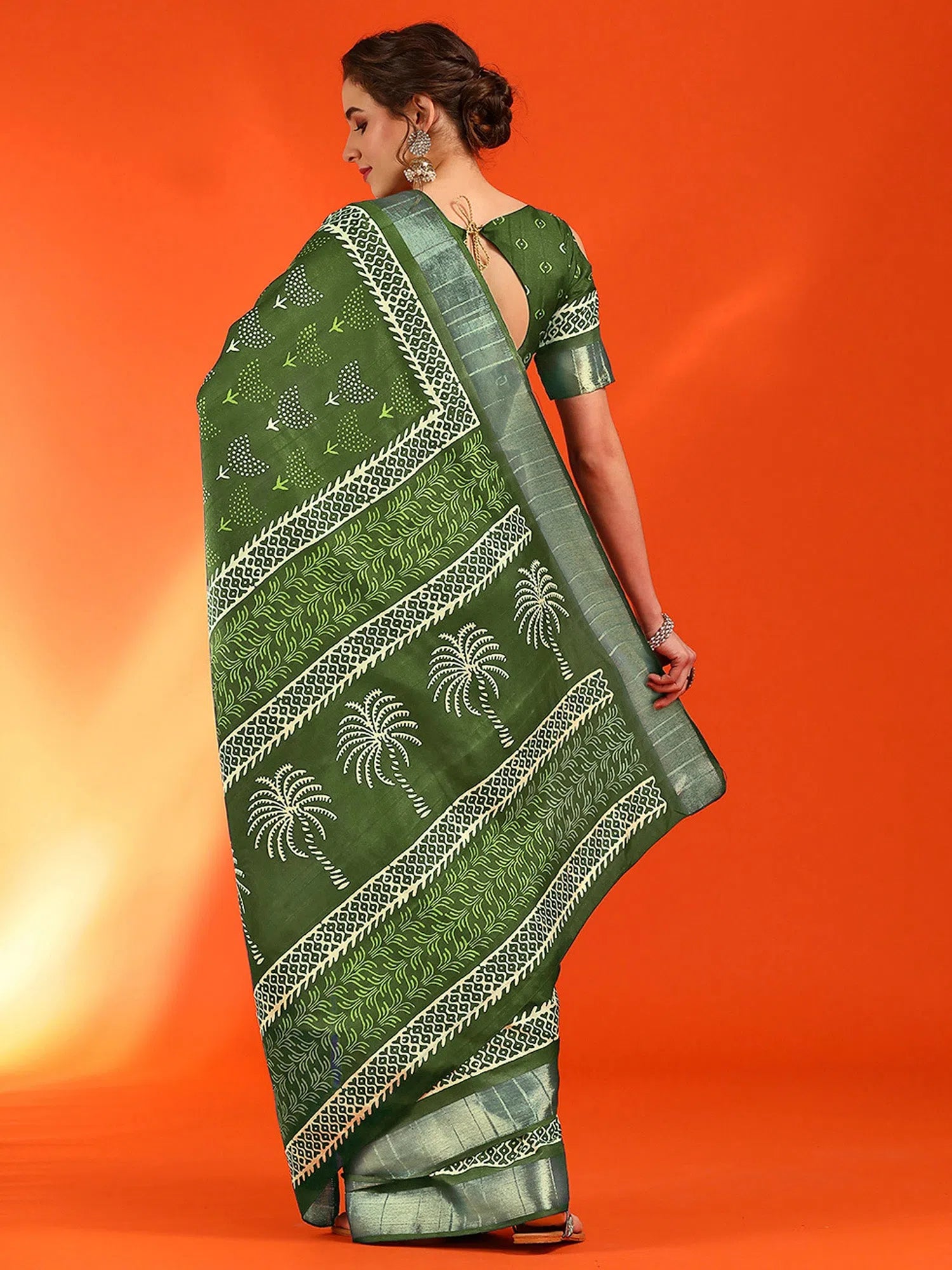 Saree Mall Women's Cotton  Green Printed Designer Saree With Blouse Piece-HOLAND41A Sweetheart Neck Blouse