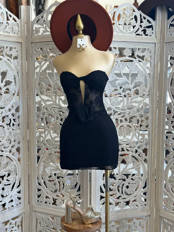 Off Shoulder Twisted Front Black Mini Dress- Stretchy Classic Shift Mini Dress