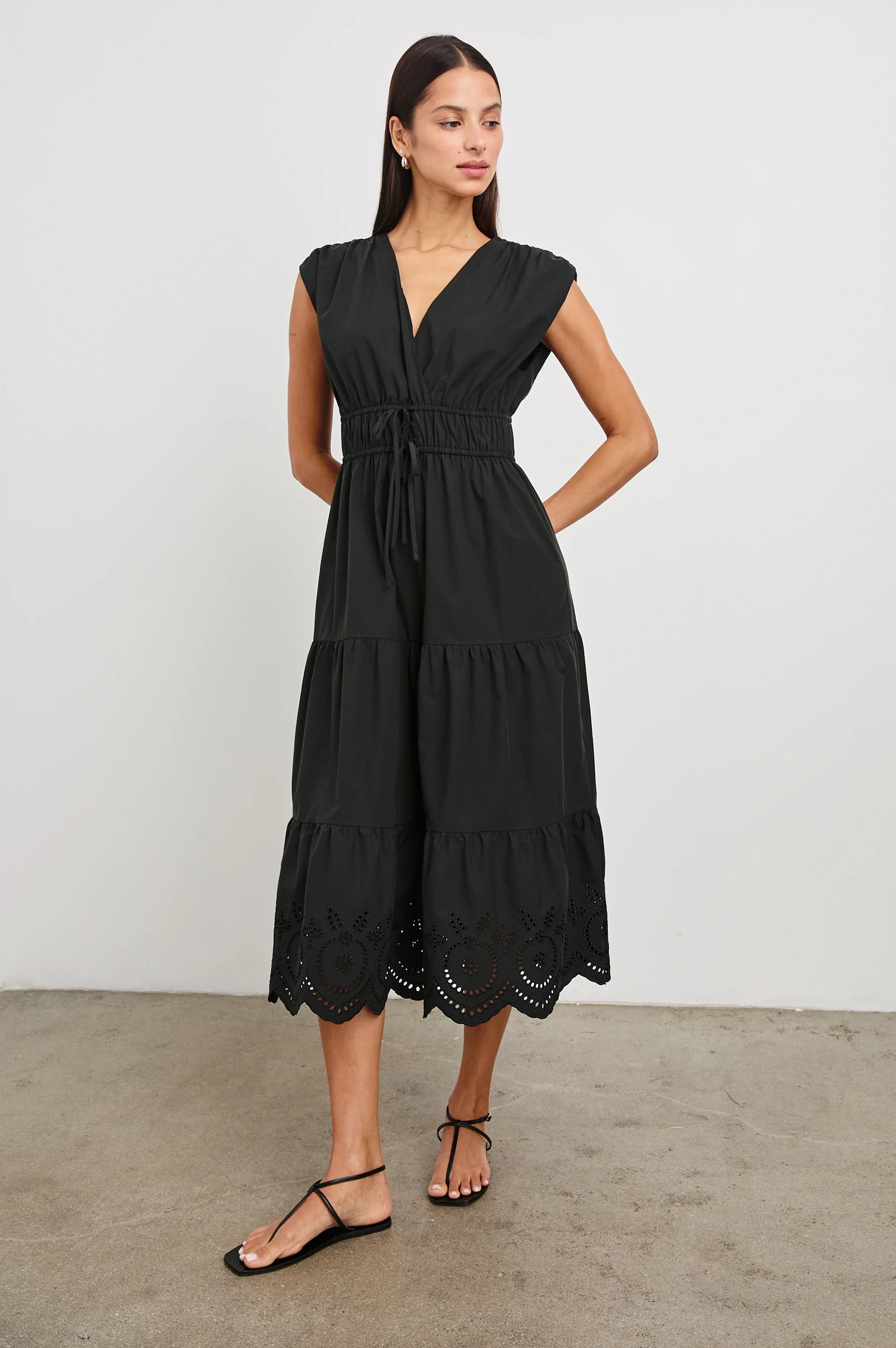 LUCIA EYELET DRESS Tunics Chinos classic