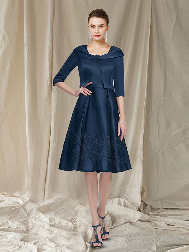 Two Piece A-Line Mother of the Bride Dress Church Elegant Scoop Neck Knee Length Satin Lace Sleeveless Short Jacket Dresses with Appliques Belted Jacket Elasticated Jacket Padded Jacket