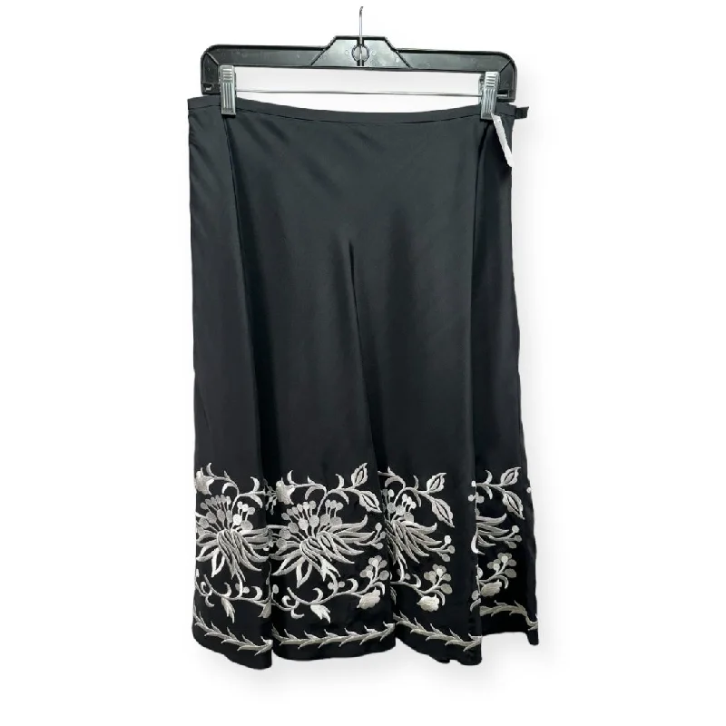 Silk Embroidered Black & White Skirt Designer Juliana Colleczione, Size 4 leather skirt sleek