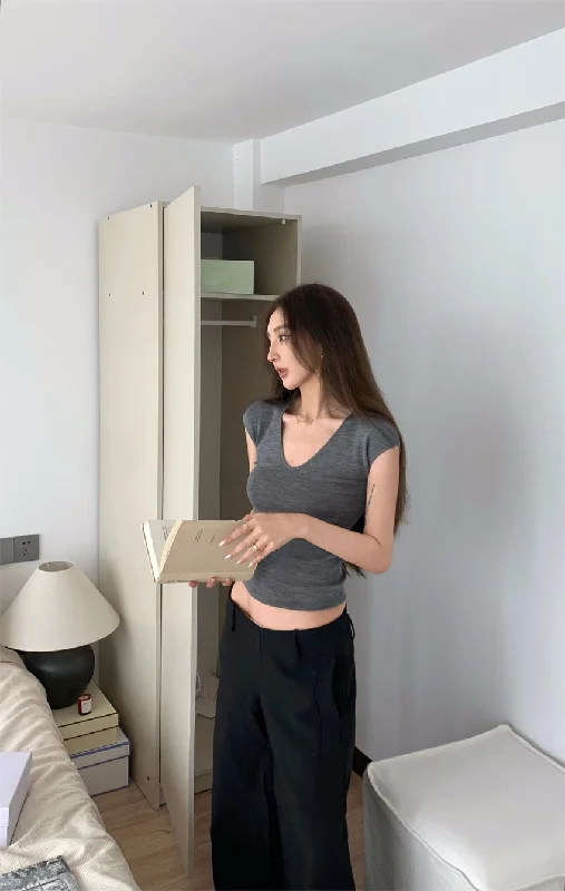 Gray top