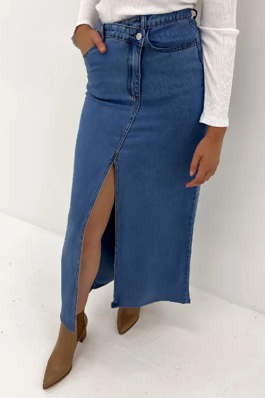 Kingsten Maxi Skirt Blue velvet skirt glossy