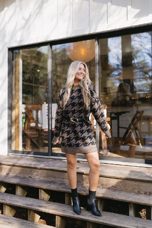 Porter Sweater Dress Solid Print Embellished
